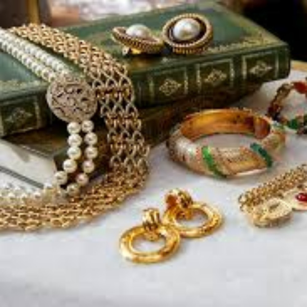 Meet your Posher, The Curated Closet